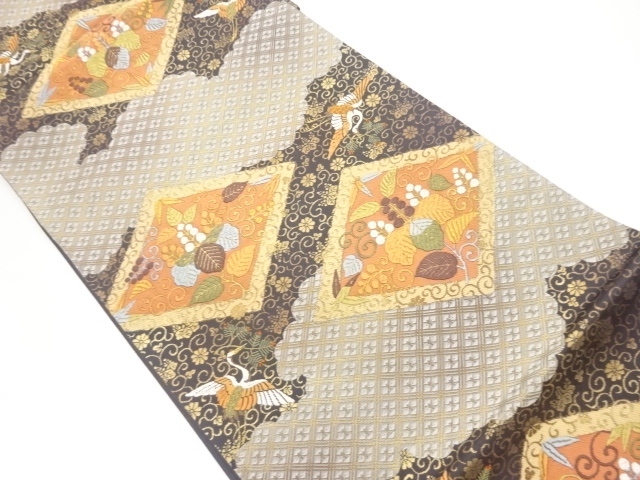 菱に桐・葡萄唐草・鶴模様織出し袋帯